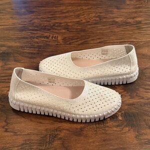 Women's Cream Slip-On Shoes
